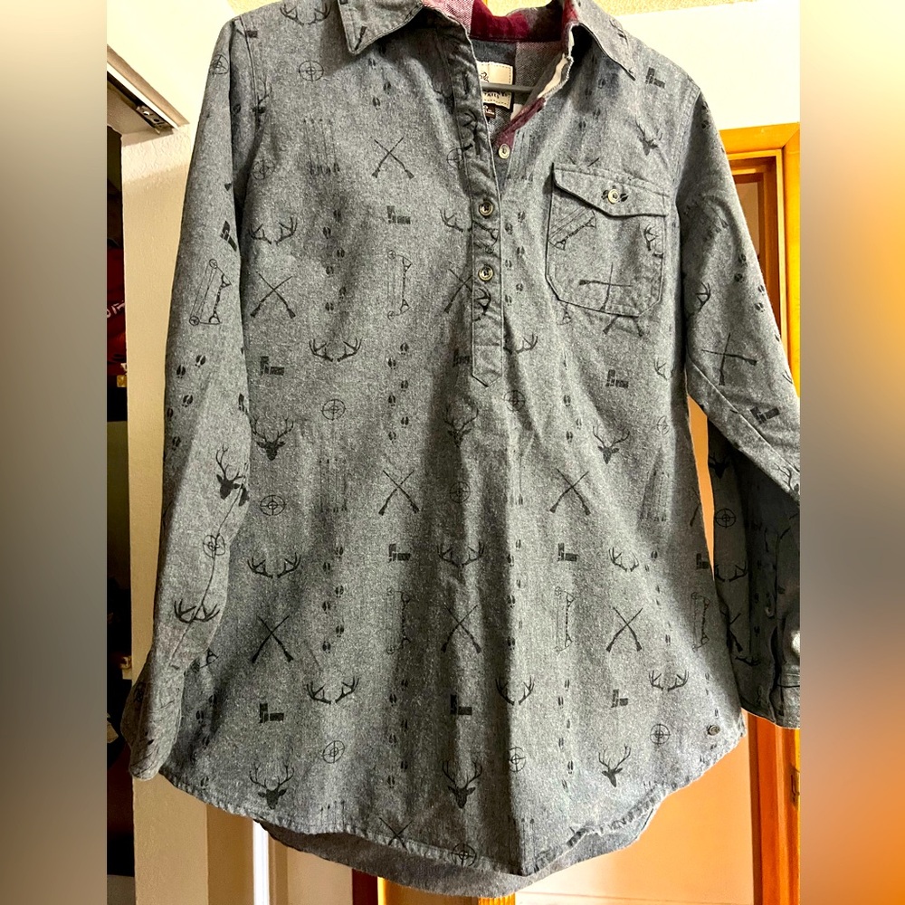 Legendary whitetail pull over flannel